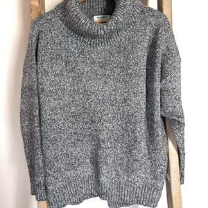 Old Navy Gray Turtleneck Sweater Size XL